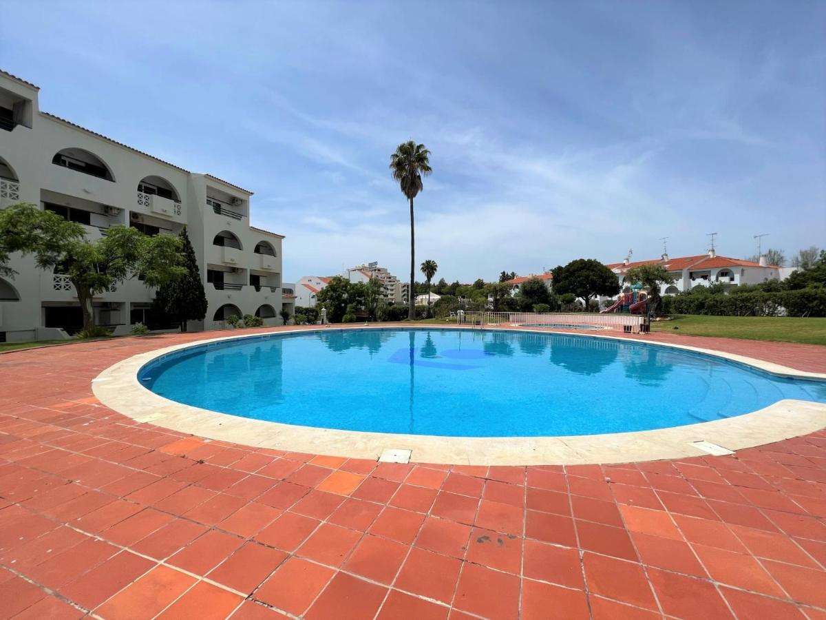 Апартаменти Albufeira Twins 1 With Pool By Homing Екстер'єр фото